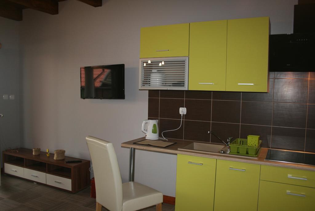 Apartamenty Jasmin I Lilia Jez. Sunowo Kolo Elku Chrzanowo Exterior foto